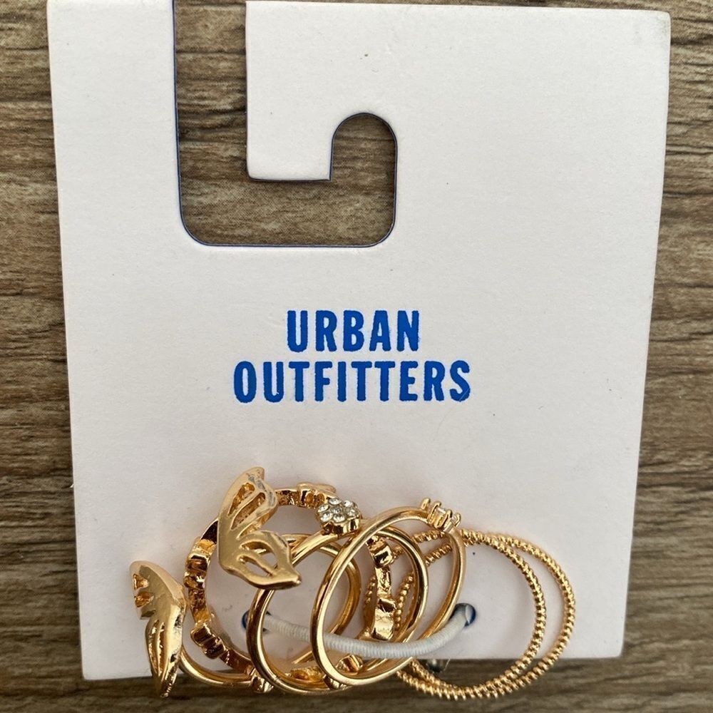 Urban Outfitters Gold Butterfly & Crystal Stackable Ring Set - Picture 2 of 6
